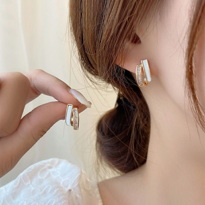 2023 Stylish Diamond Earrings